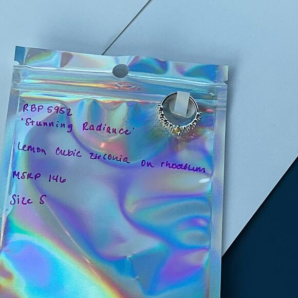 Bomb Party Ring Size 5 "Stunning Radiance" - Picture 4 of 7